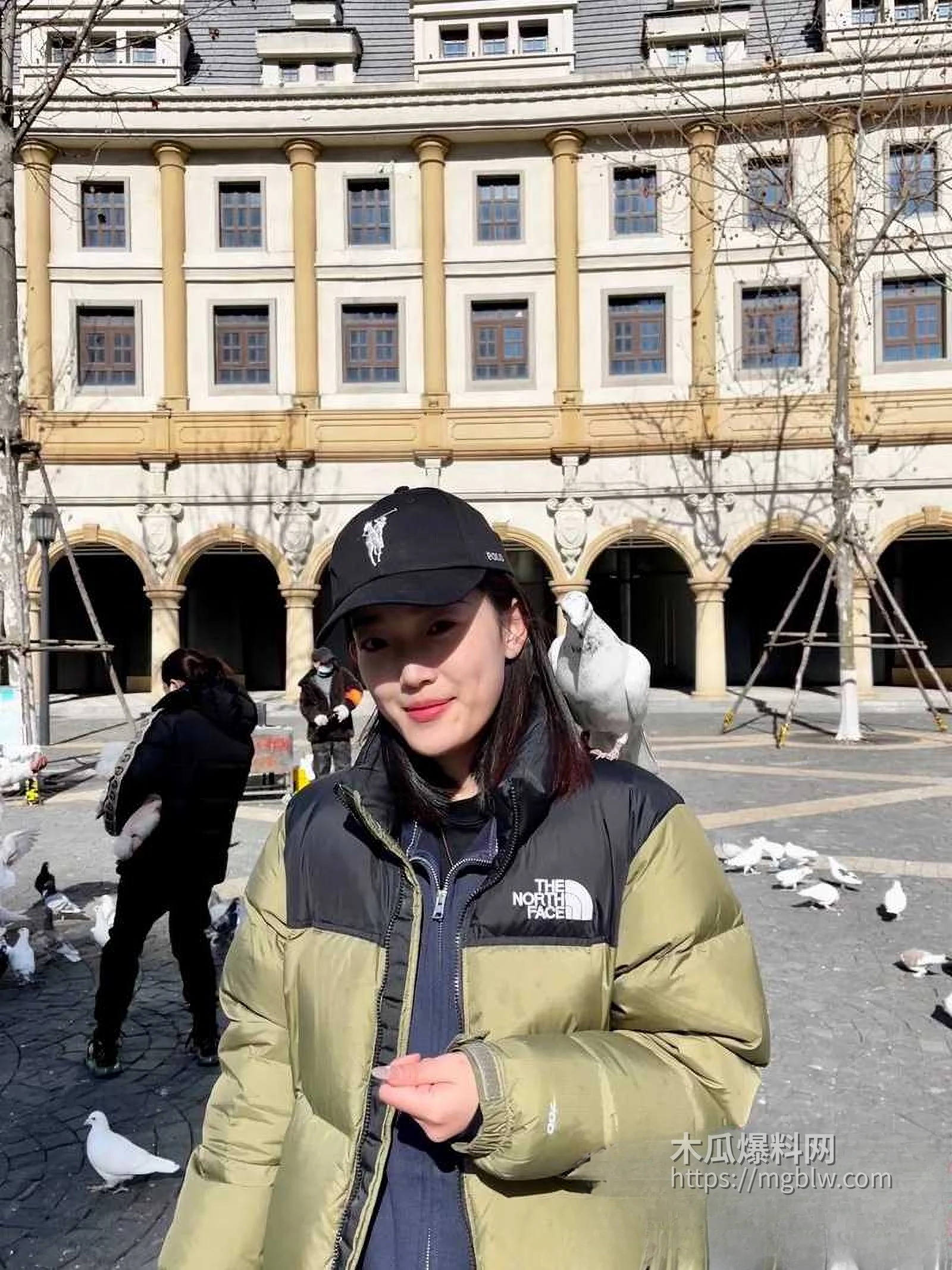 山东大奶淫妻 周叶 婚后和男友偷情  3