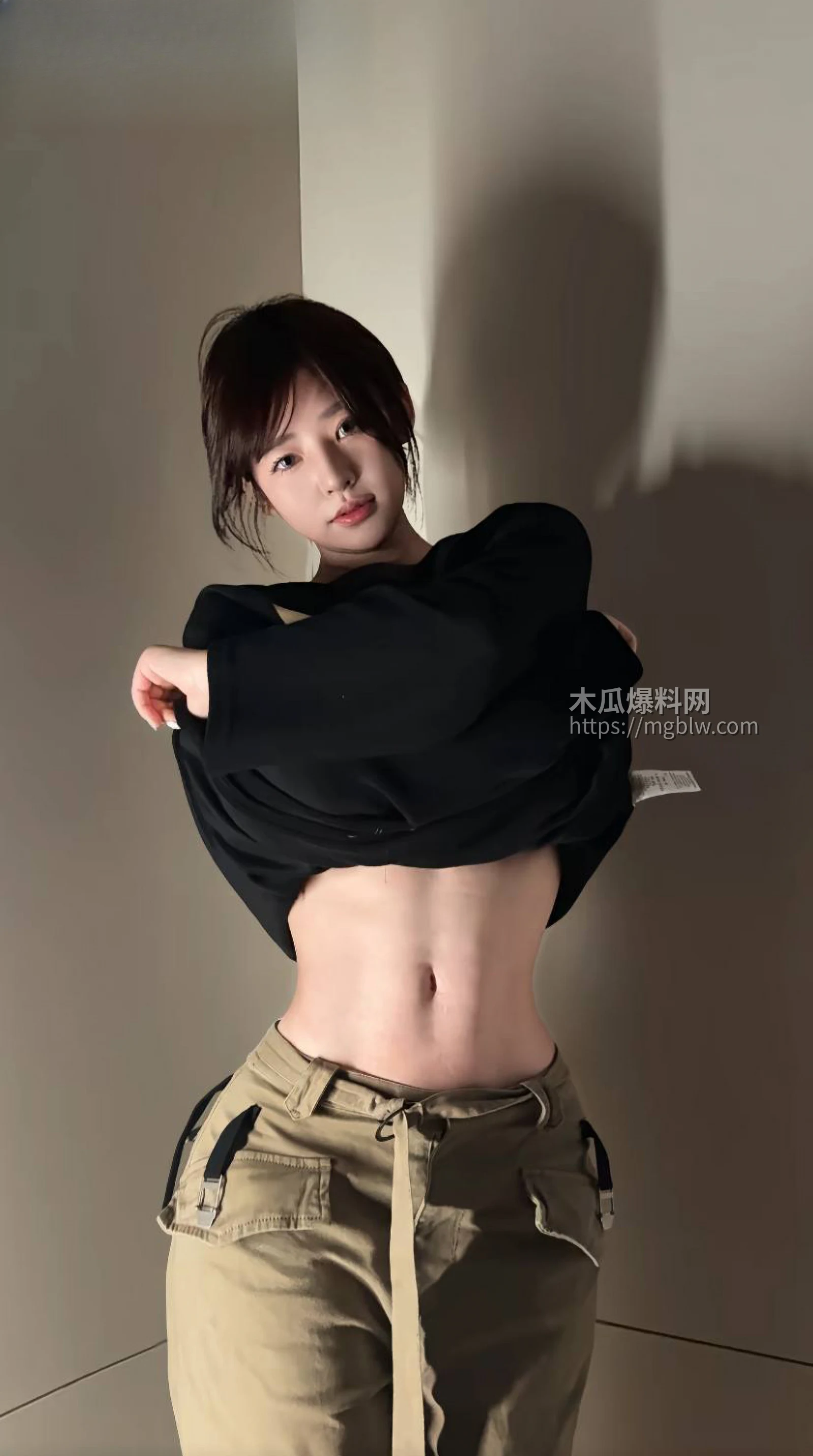 王思聪前女友黄一鸣 再爆大瓜！ 2