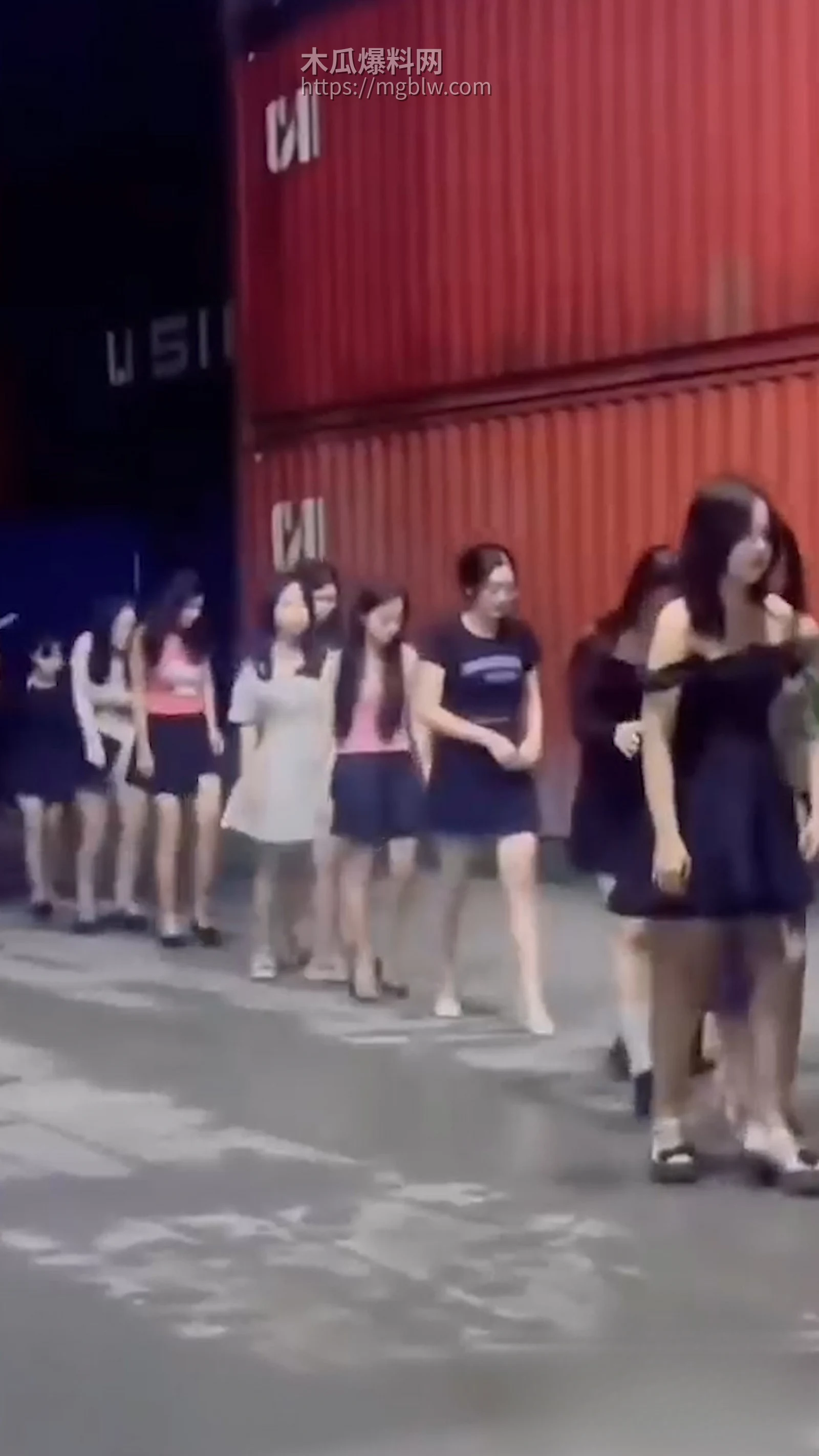 19岁广东妹 小阳 泼水节泰国游 被卖缅甸园区 20