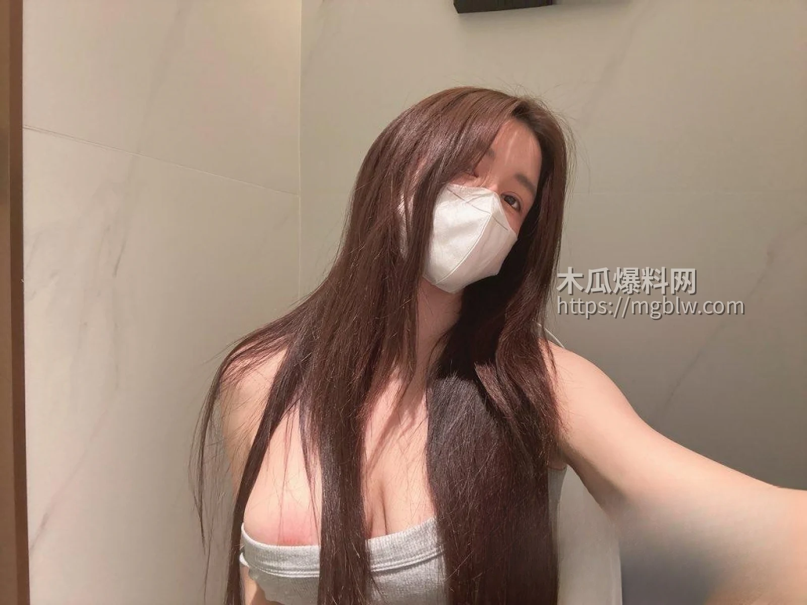 高颜值巨乳网黄TT 3